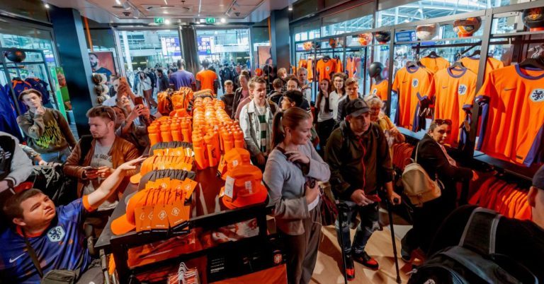 Official Oranje Fanstore' powered by Voetbalshop